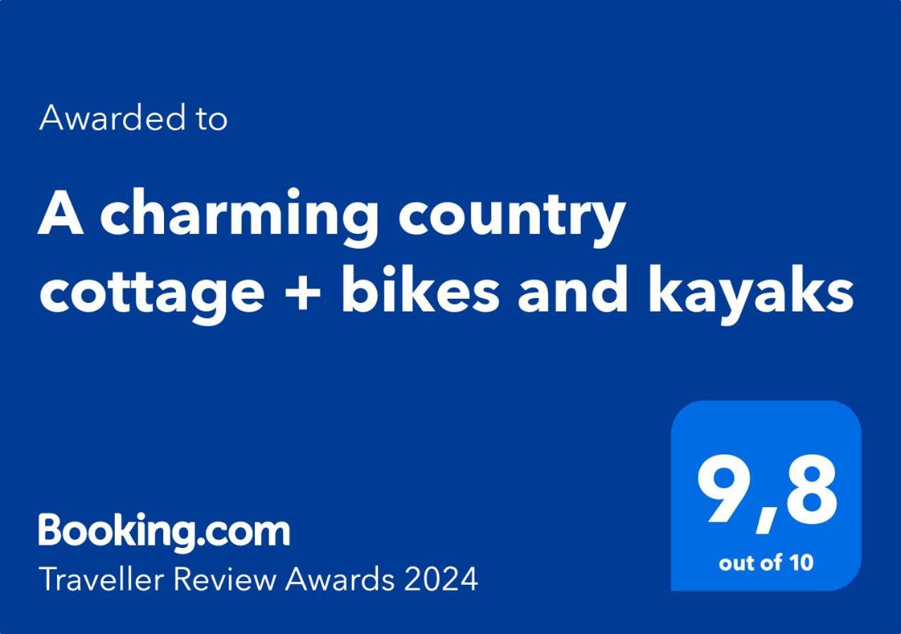 A Charming Country Cottage + Bikes And Kayaks Bosa Bagian luar foto